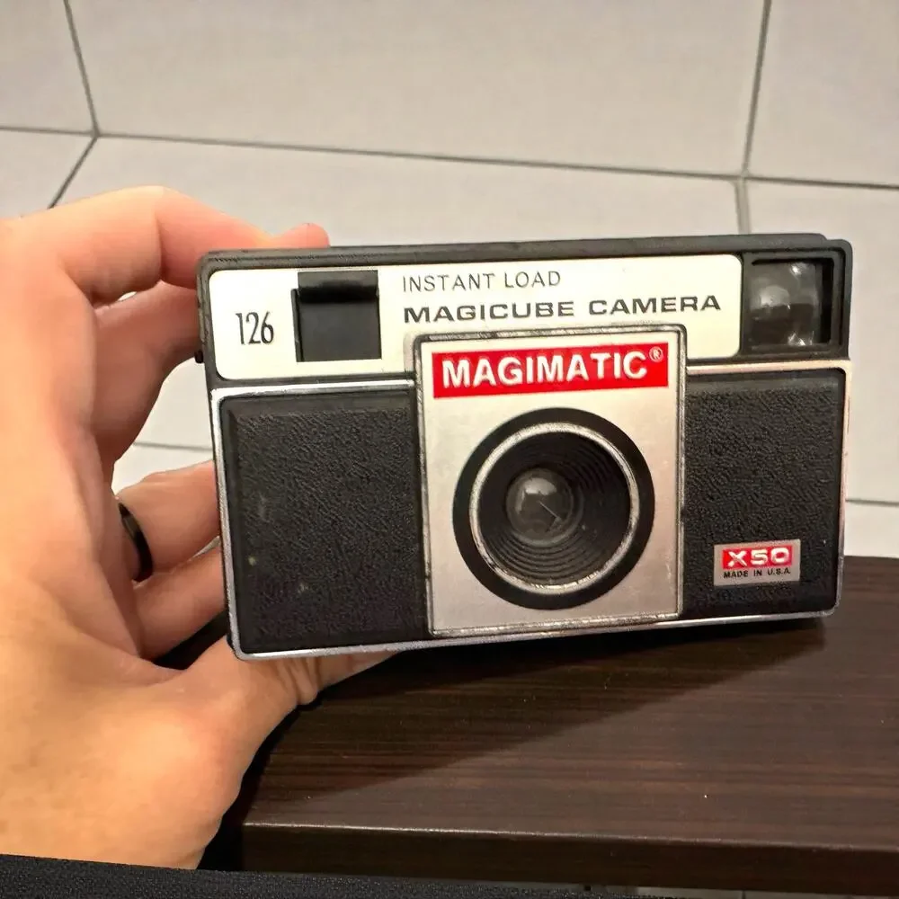 Vintage 1975 Imperial Magimatic X50 126 Instant Load Magicube Camera